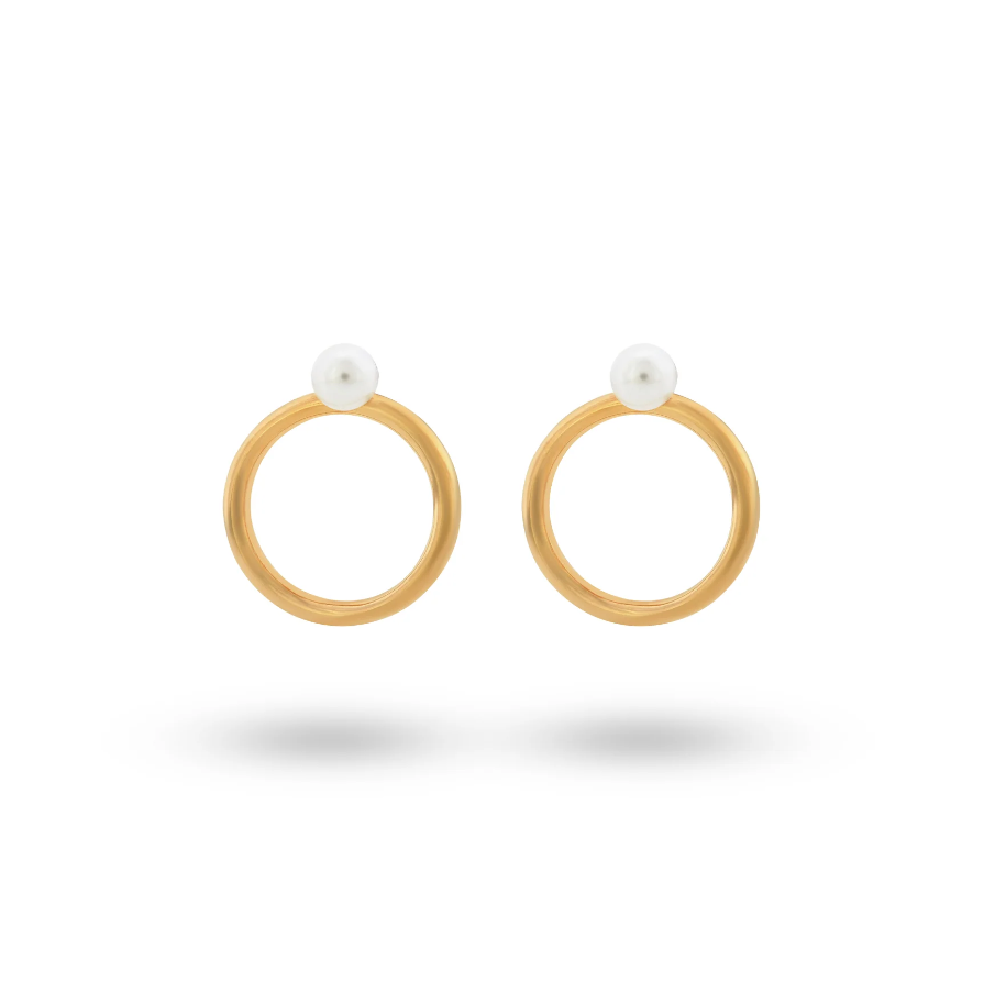 Statement earrings with pearl and hoop