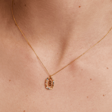 Cargar imagen en el visor de la galería, Collana con Lettera B
